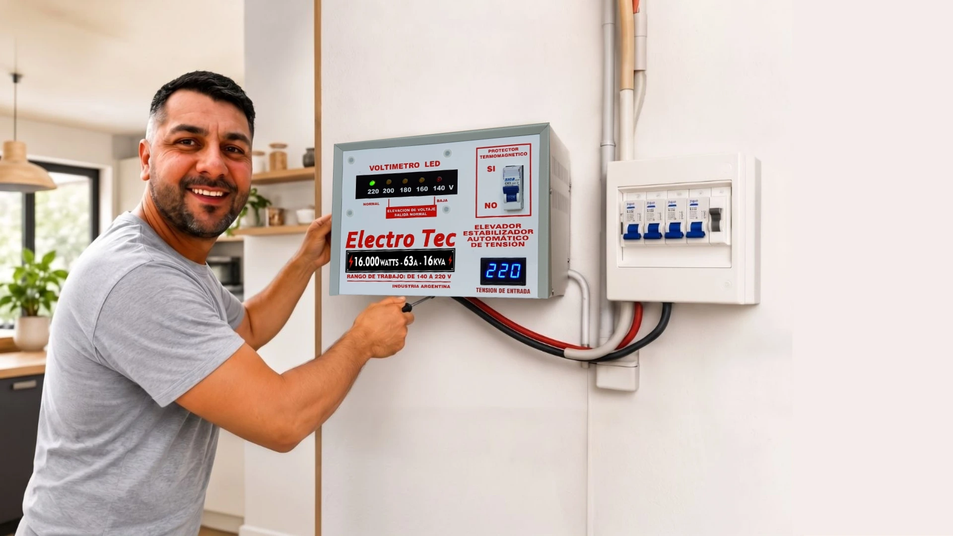 Técnico matriculado instalando un elevador de tensión en una casa
